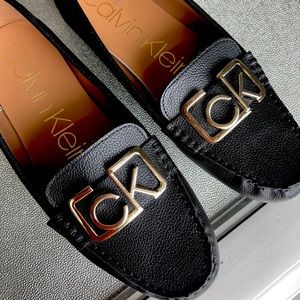 SOLD SOLD SOLD Calvin Klein loafers 🖤